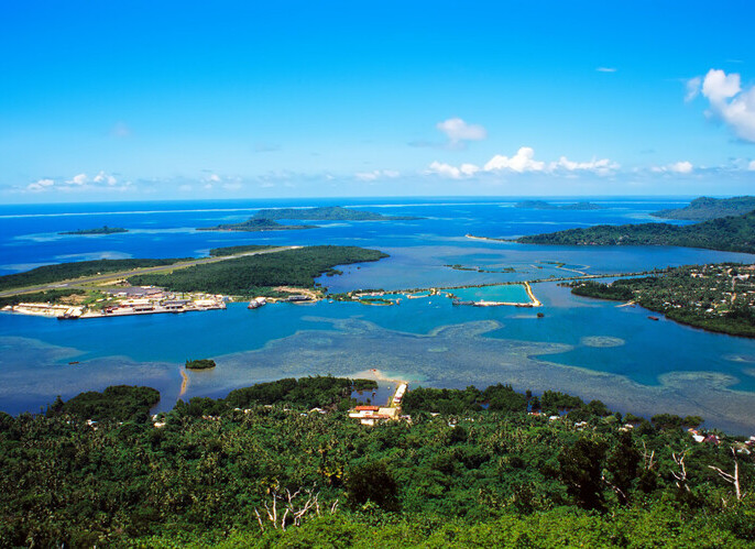 波納佩 POHNPEI 機場跑道